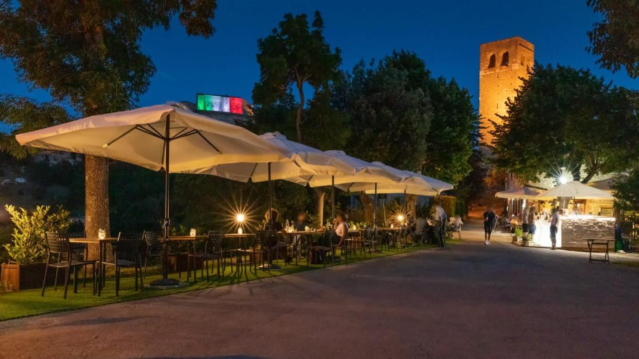 Affittacamere Arcobaleno San Leo Eksteriør bilde
